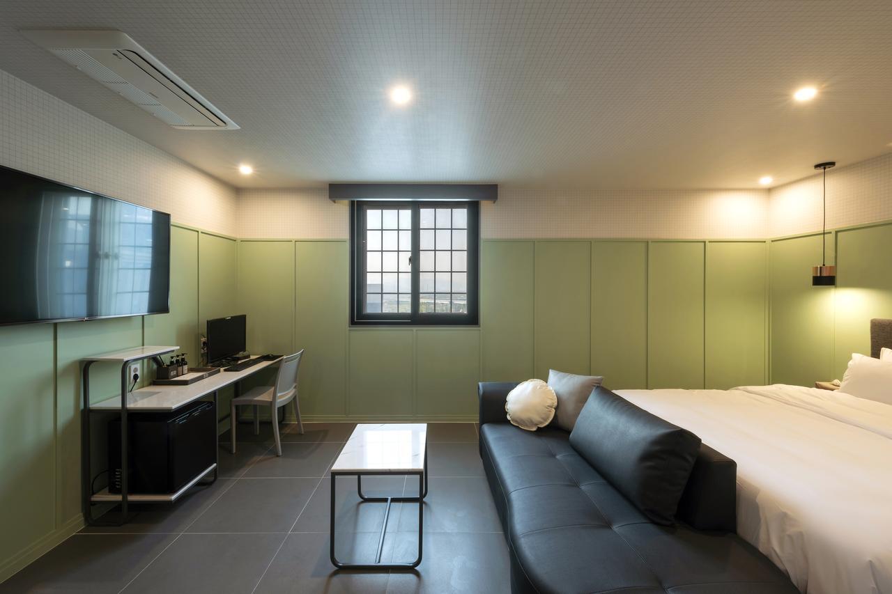 Brown-Dot Hotel Gupo Busan Exterior foto